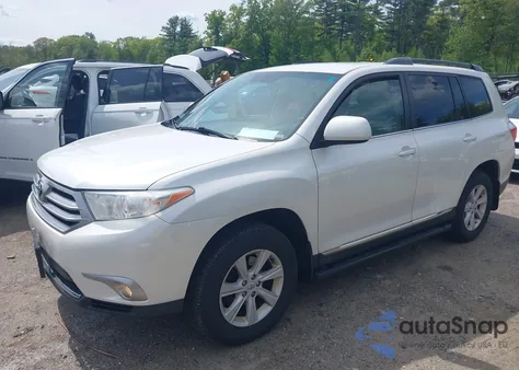 2012 Toyota Highlander Base V6 from USA, damaged, VIN 5TDBK3EH4CS172942